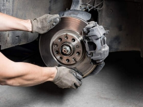 Economize com o reparo de freios hidráulicos preventivo da Hidraumaster